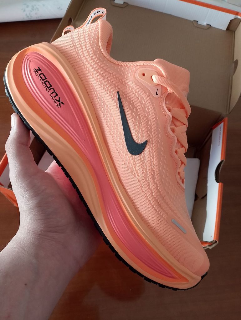 Used Nike zoomx vomero plus bike — image 4 of 7