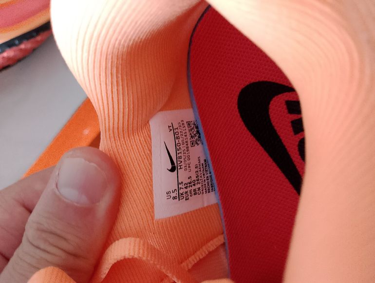 Used Nike zoomx vomero plus bike — image 5 of 7