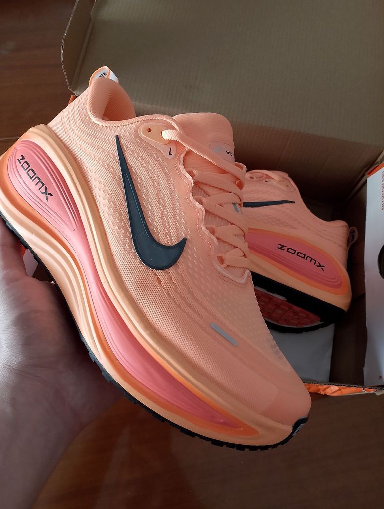 Used Nike zoomx vomero plus bike — image 3 of 7