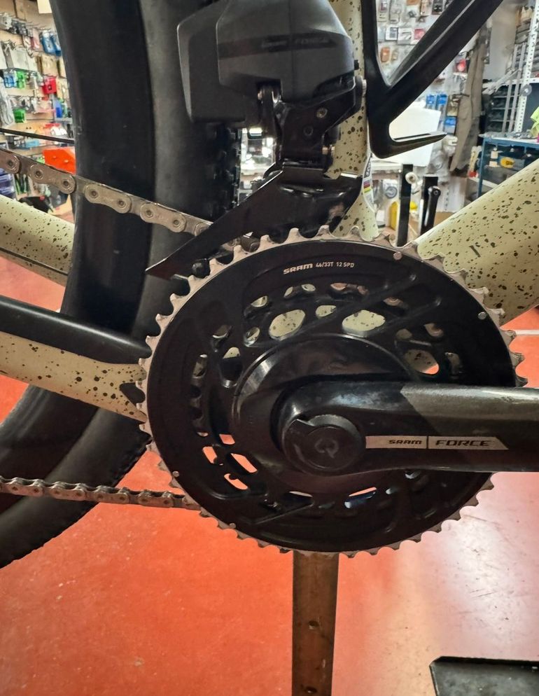 Used Sram Force AXS Groupset 2025 bike — image 8 of 9