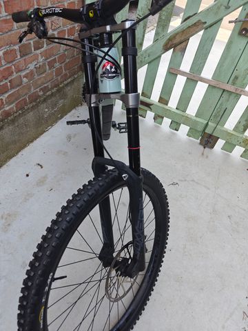 Used RockShox Boxxer Select Fork 2023 bike — image 5 of 5