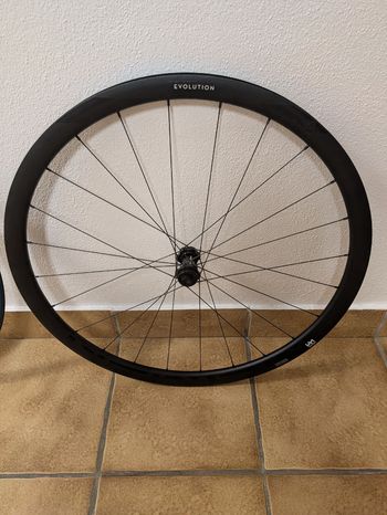 Used Newmen Evolution SL R.32 2024 bike — image 3 of 4