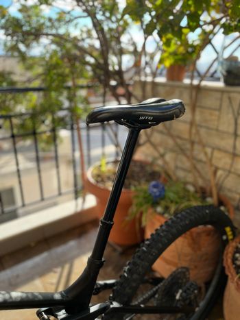 Used Oneup V2 Dropper Post bike