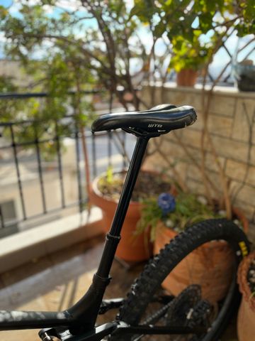 Used Oneup V2 Dropper Post Saddles & Seatposts
