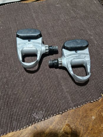Used Exustar E-PR200 Pedals 1994 bike — image 3 of 3