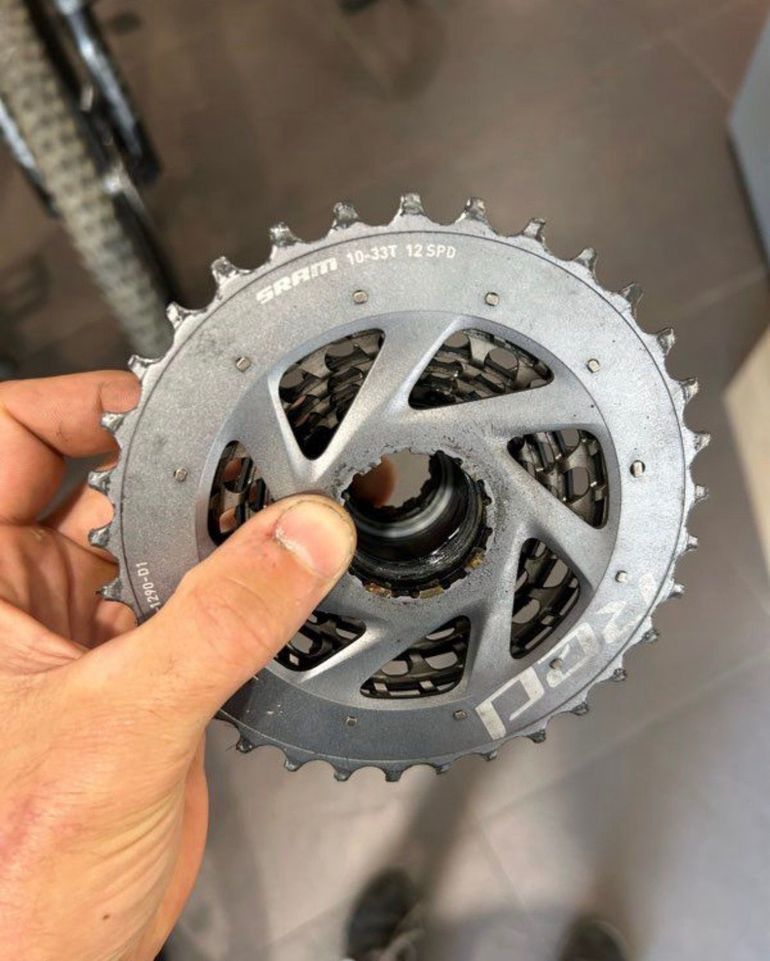 Used Sram Red eTap AXS D1 bike — image 3 of 8