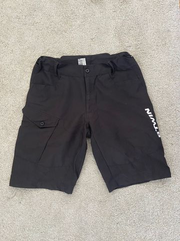 Tweedehands BTWIN Short VTT Cycling Clothing