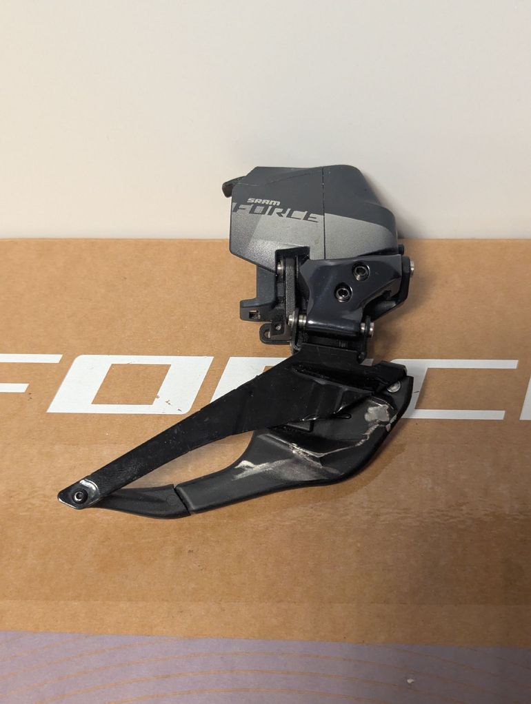Used Sram Force D1 Groupset bike — image 6 of 7