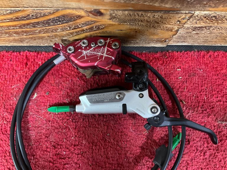 Used Sram Maven Ultimate Red Splatter 2025 bike — image 2 of 5