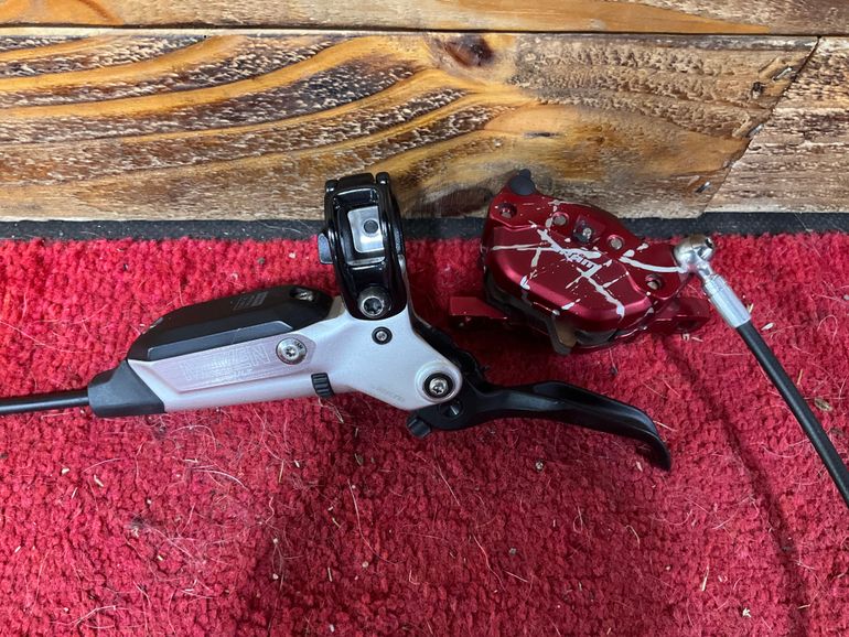 Used Sram Maven Ultimate Red Splatter 2025 bike — image 4 of 5