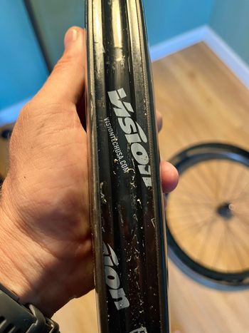 Used Reynolds AR60 DB Carbon Disc Wheelset 60mm Shimano HG 11/12s 2025 bike — image 5 of 6