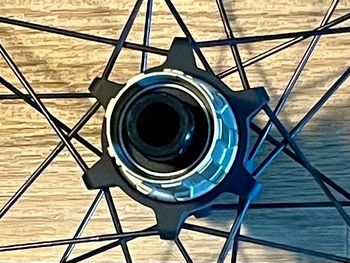Used Reynolds AR60 DB Carbon Disc Wheelset 60mm Shimano HG 11/12s 2025 bike — image 4 of 6