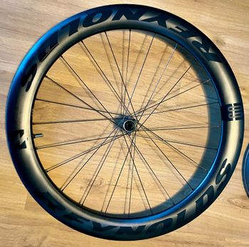 Used Reynolds AR60 DB Carbon Disc Wheelset 60mm Shimano HG 11/12s 2025 bike — image 3 of 6