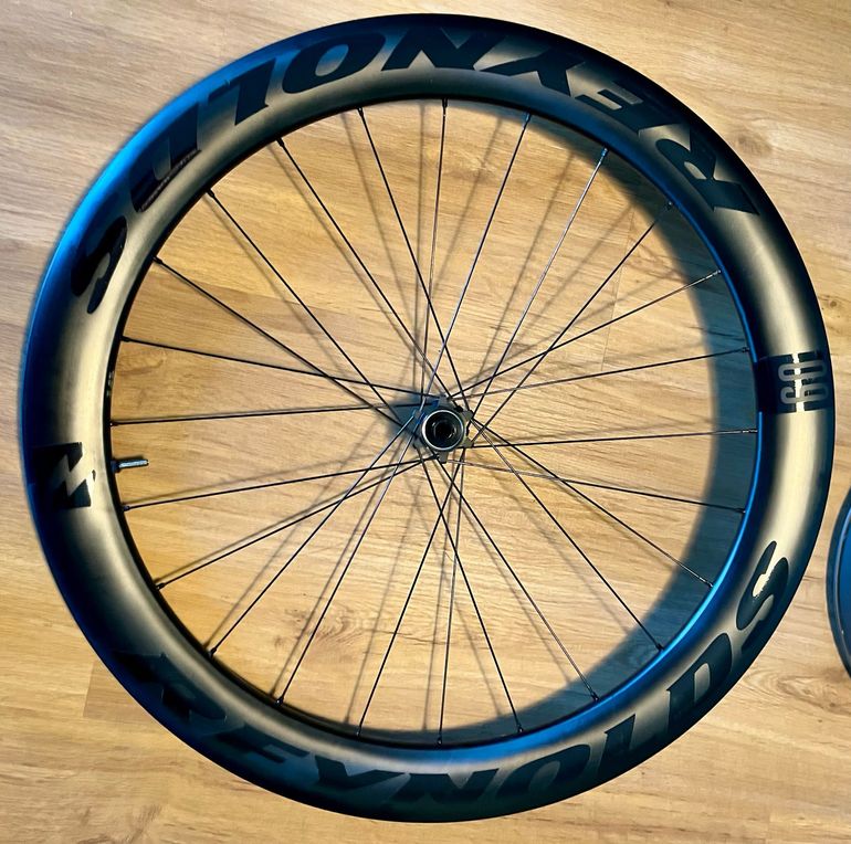 Used Reynolds AR60 DB Carbon Disc Wheelset 60mm Shimano HG 11/12s 2025 bike — image 3 of 6