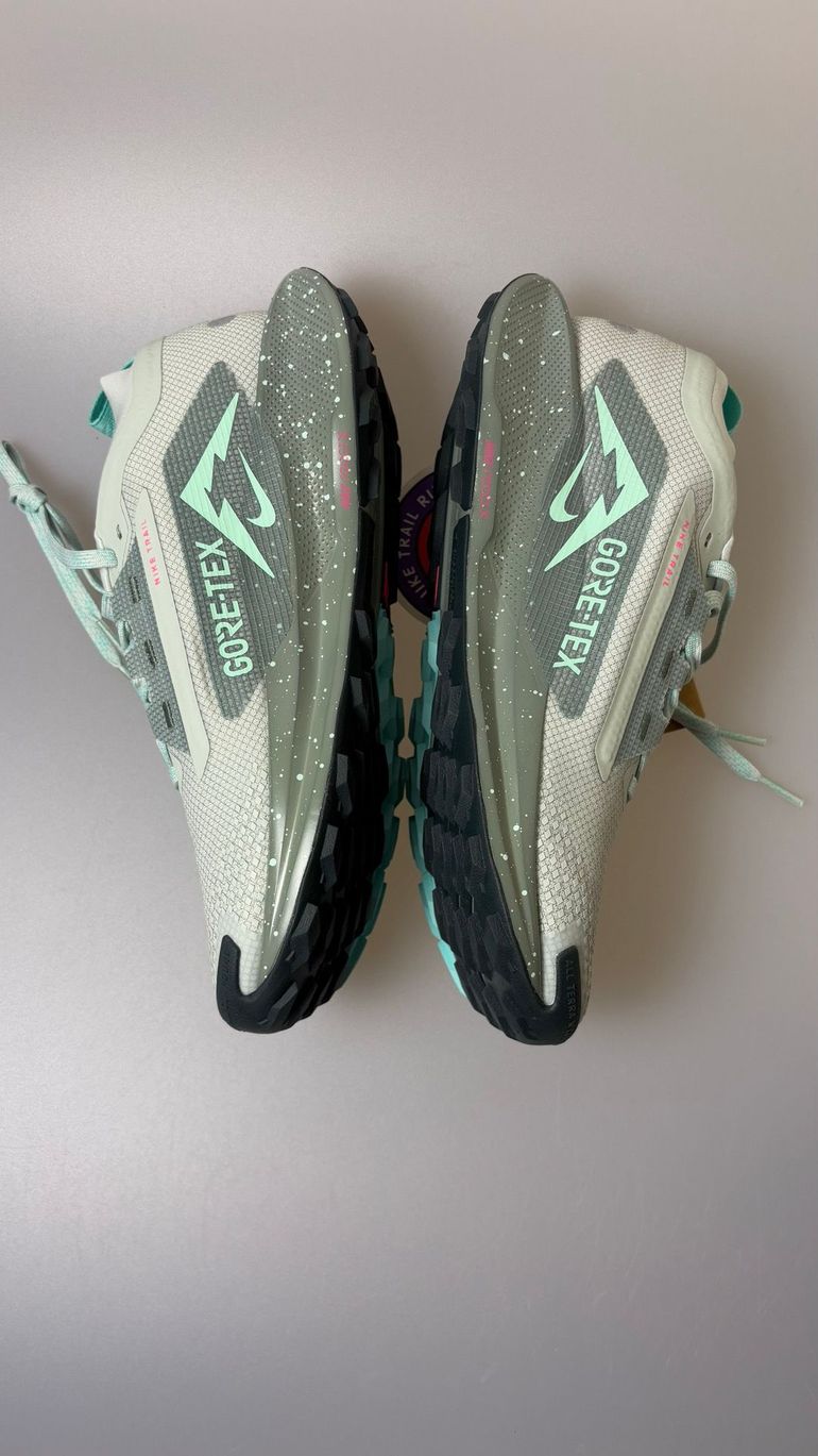 Used Nike Pegasus Trail 5 GORE-TEX bike — image 3 of 6