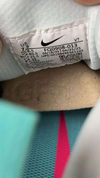 Used Nike Pegasus Trail 5 GORE-TEX bike — image 5 of 6