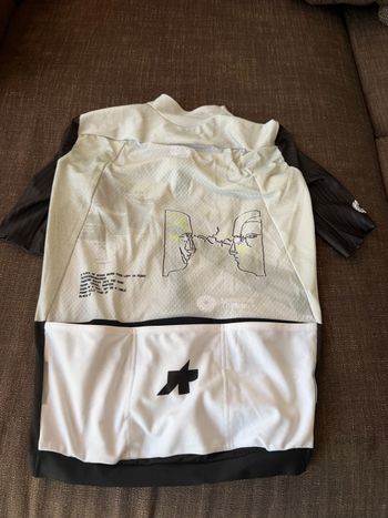 Used Assos Equipe RS Collective 13 Jersey S11 2026 bike — image 2 of 4