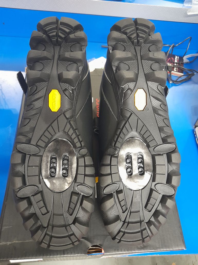 Used BRN VIBRAM MTB bike — image 3 of 4