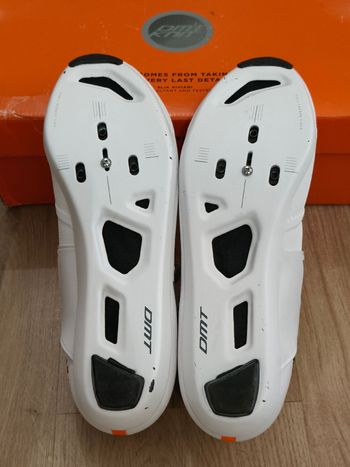 Used Dmt Sapatos de estrada KR0 EVO Carbon 2025 bike — image 9 of 9
