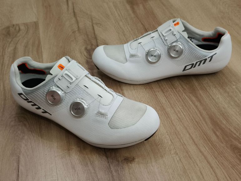 Used Dmt Sapatos de estrada KR0 EVO Carbon 2025 bike — image 2 of 9