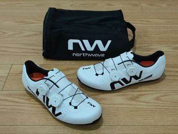 Gebrauchtes Northwave Sapatos de estrada Veloce Extreme Carbon edição Filippo Ganna "Novos" 2026 Cycling Shoes