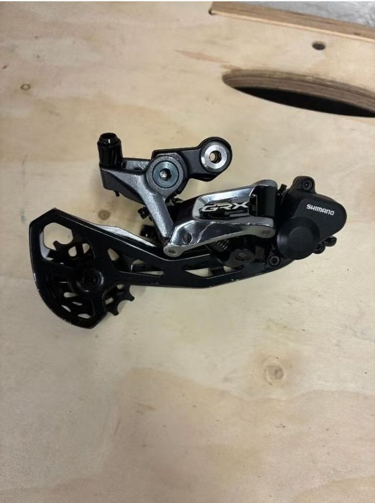 Used Shimano GRX810 Groupset bike — image 9 of 10
