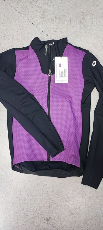 Used Assos Giacca Donna TG.XS 2025 bike