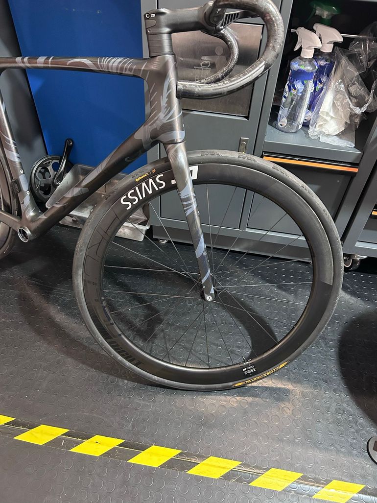 Used Dt Swiss ARC 1450 DICUT 48/62 Disc Carbon Tubeless 700c Wheelset 2021 bike — image 1 of 4
