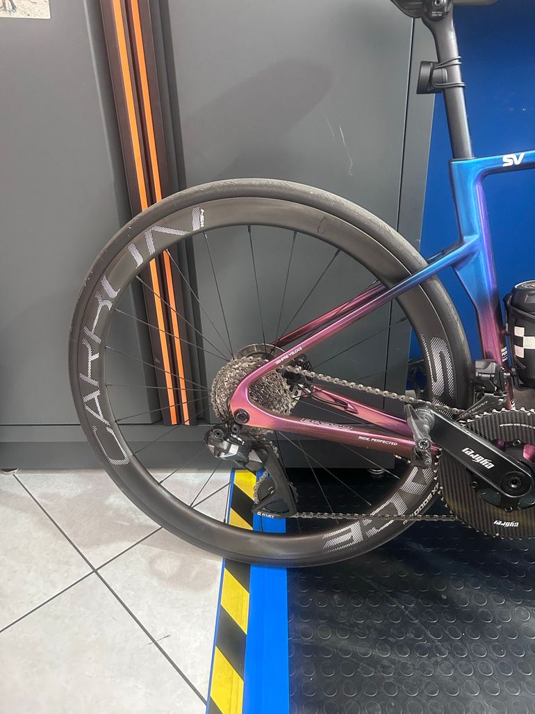 Used space carbon WS41 Wheelset 2026 bike — image 2 of 5