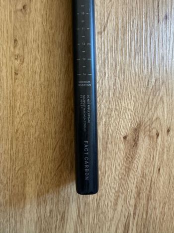 Used Specialized Tarmac SL8 S-Works Seatpost 2025 bike — image 4 of 6