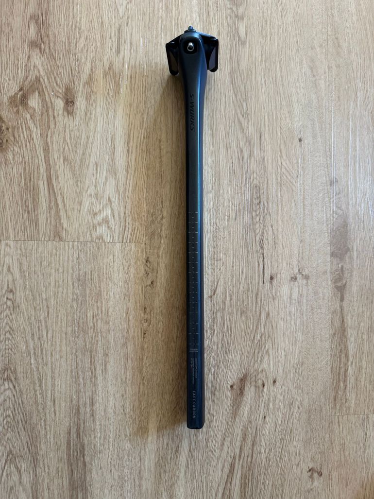 Used Specialized Tarmac SL8 S-Works Seatpost 2025 bike — image 2 of 6