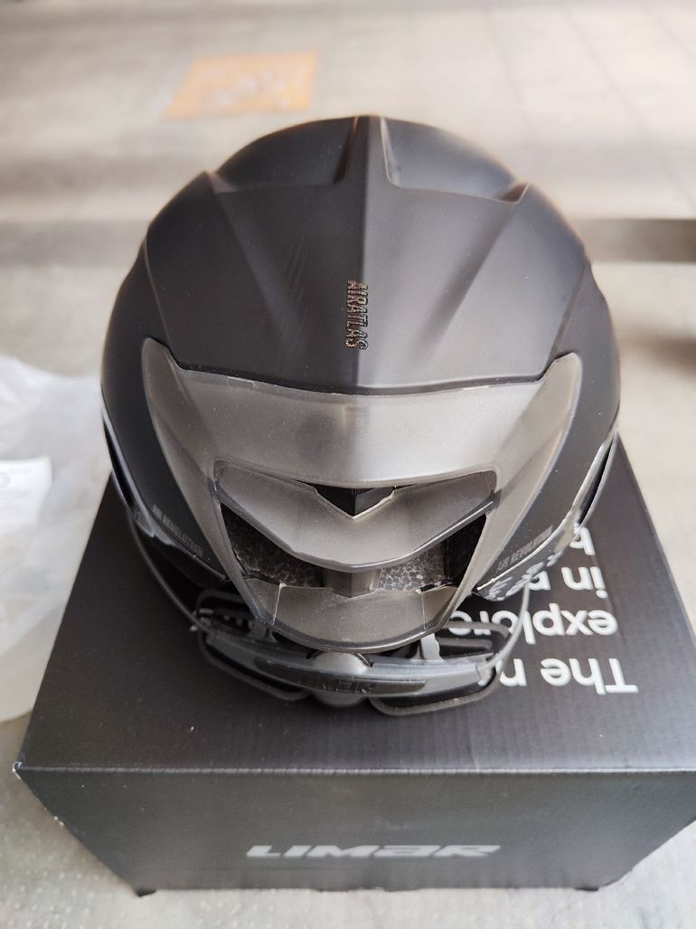Used Limar Air Atlas Helmet 2024 bike — image 3 of 3