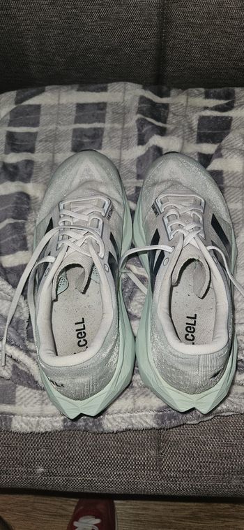 Used New Balance FuelCell Rebel v4 bike — image 2 of 5
