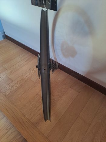 Used Bontrager aeolus pro 37 2021 bike — image 7 of 13