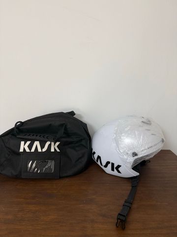 Brugt Kask Bambino Helmet bike — billede 1 af 7