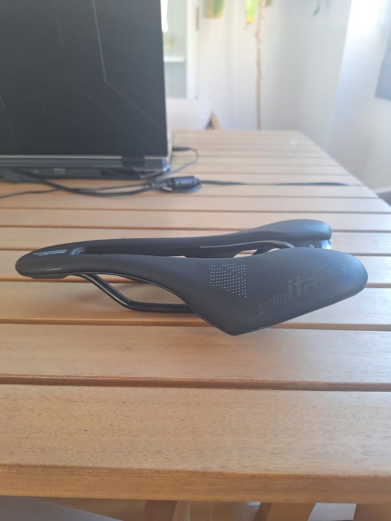 Used Selle Italia SLR Boost superflow 2025 bike — image 4 of 5