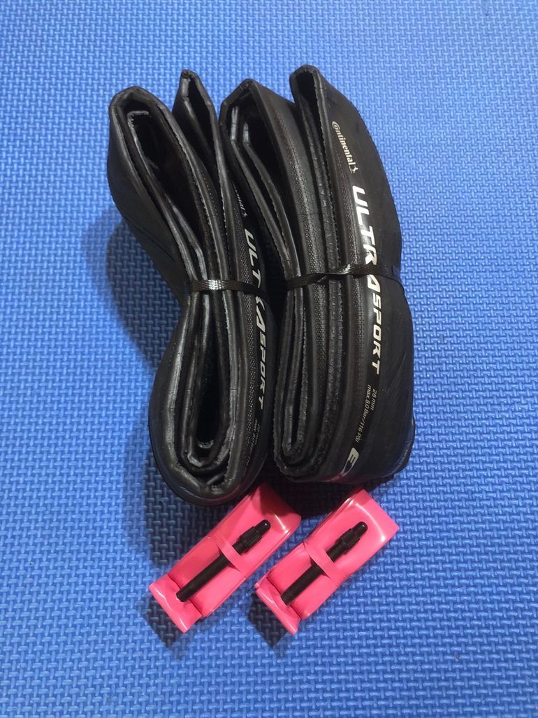 Used Continental Ultra Sport Tires + camere d’aria TPU bike — image 3 of 6