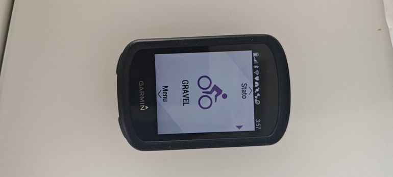 Used Garmin Edge 530 GPS Cycling Computer bike — image 4 of 7