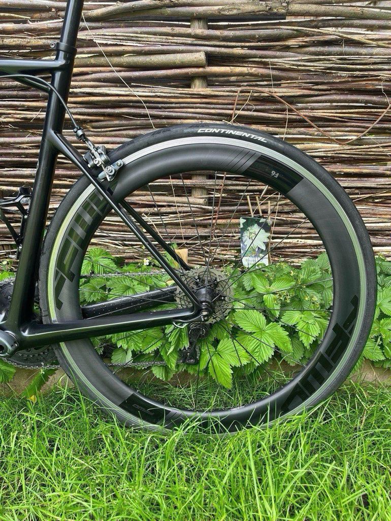 Used Ffwd F6R 60mm Full Carbon Clincher DT350 2024 bike — image 8 of 13