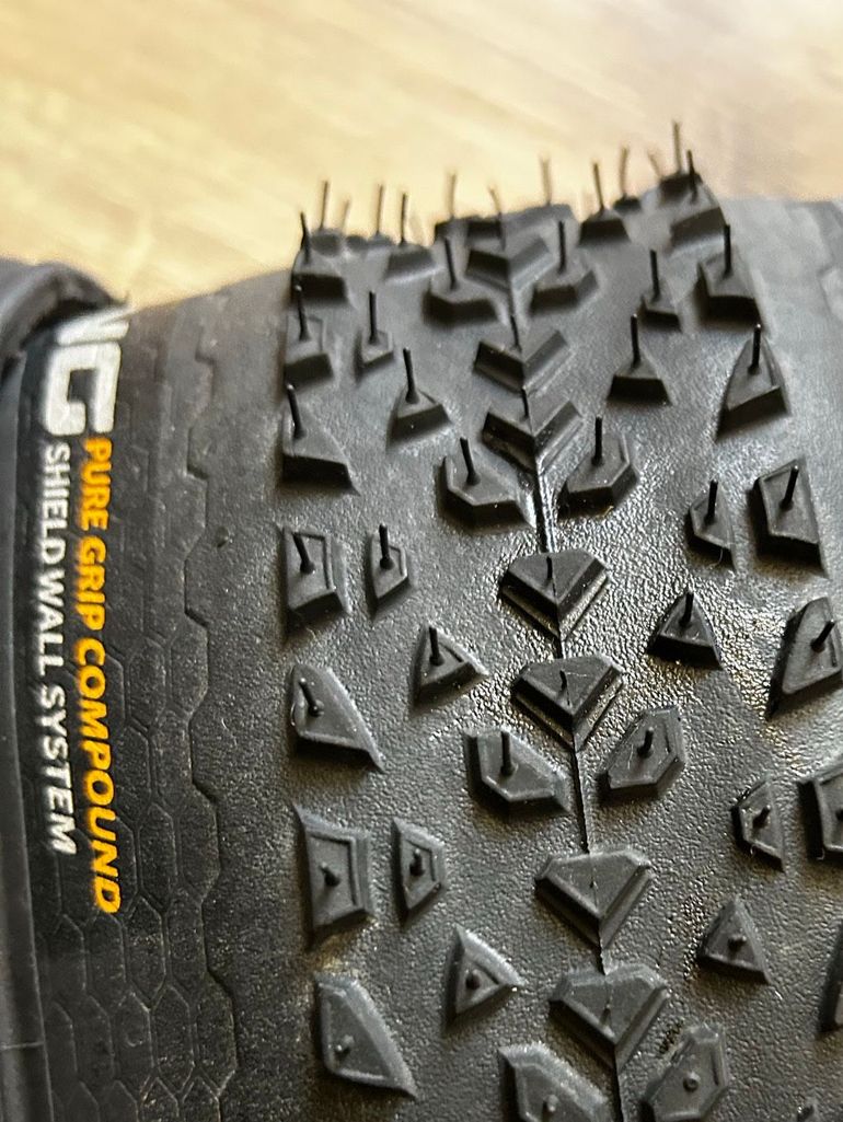 Used Continental Race King 29 x 2.0 50 - 622 2025 bike — image 3 of 6