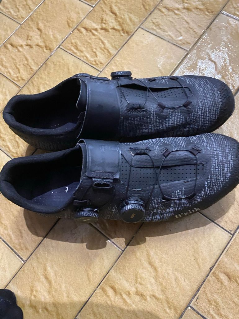 Used Fizik Vento Infinito Knit Carbon 2 bike — image 2 of 7