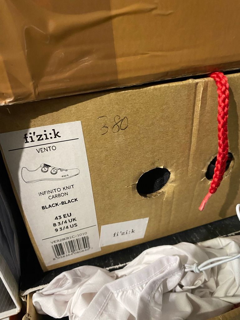 Used Fizik Vento Infinito Knit Carbon 2 bike — image 7 of 7