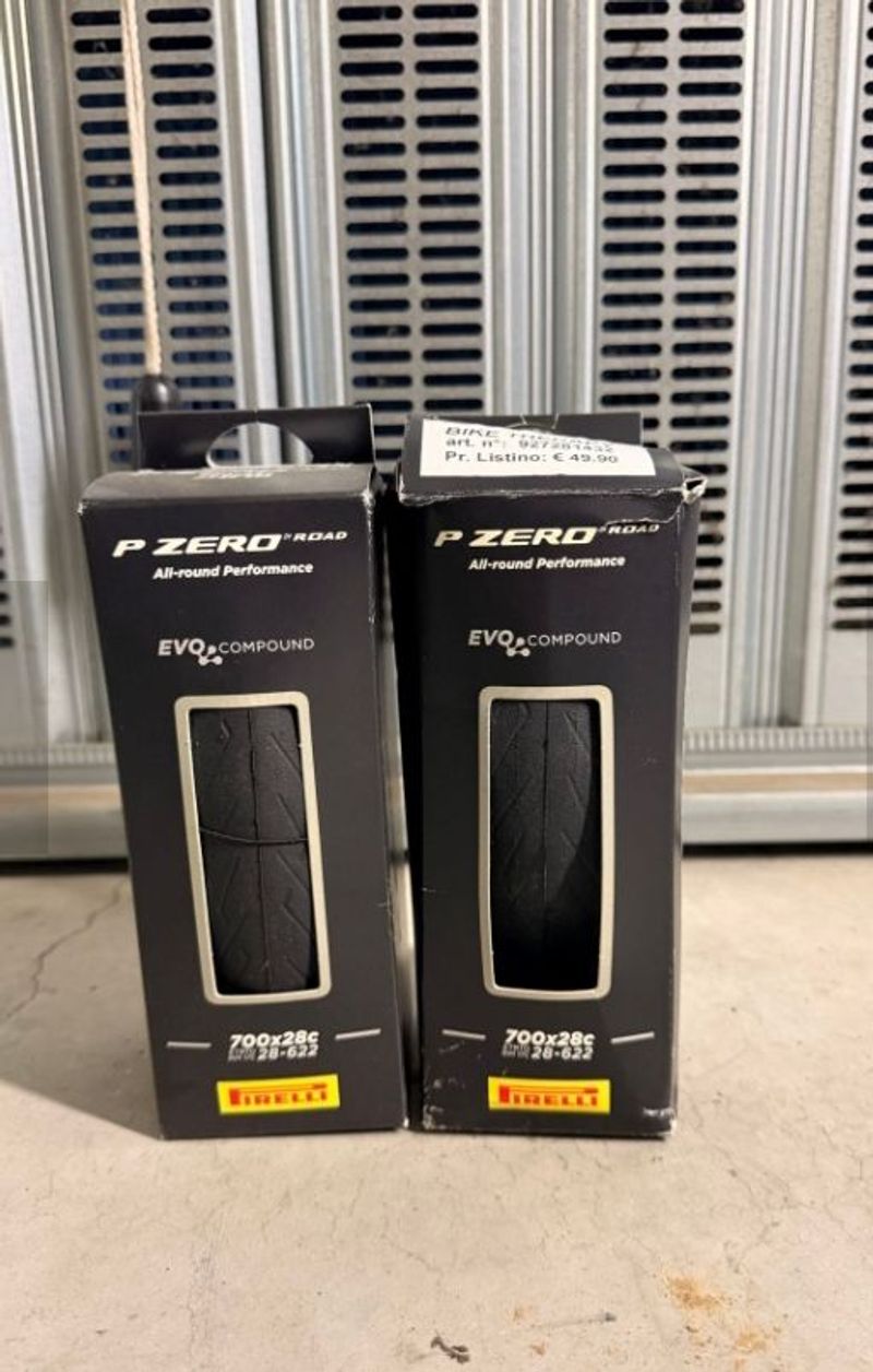 Gebrauchtes Pirelli P ZERO™ Road TLR 2026 Tyres & Tubes