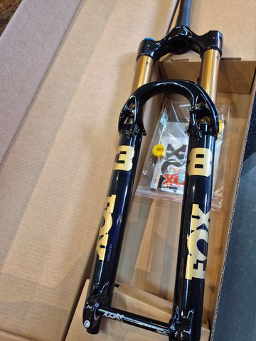 Brugt Fox Racing 38 Factory GRIP X2 29" 170mm 2027 Fork