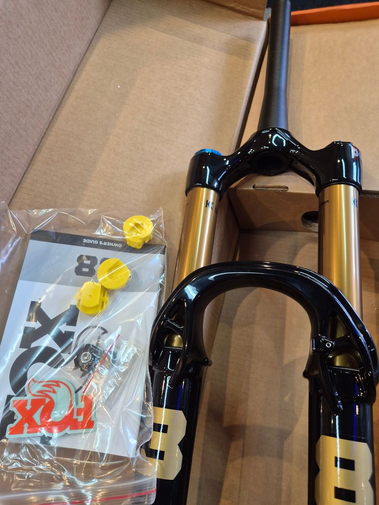 Used Fox Racing 38 Factory GRIP X2 29" 170mm 2027 bike — image 2 of 3