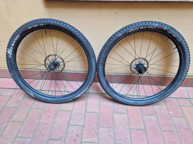 Used Stans Notubes Stan's NoTubes Crest MK4 bike — image 4 of 4