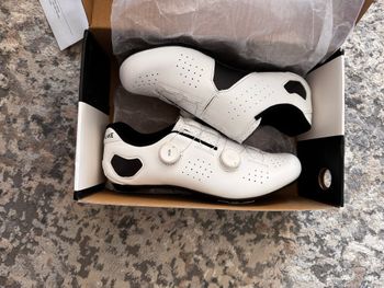 Used Lake cx333 Wide Size 44 2026 bike — image 2 of 3