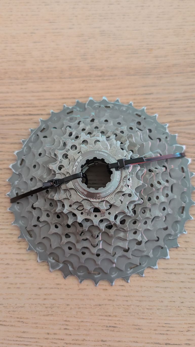 Used Shimano CS-M9000 XTR 11v 11-40 bike — image 1 of 2