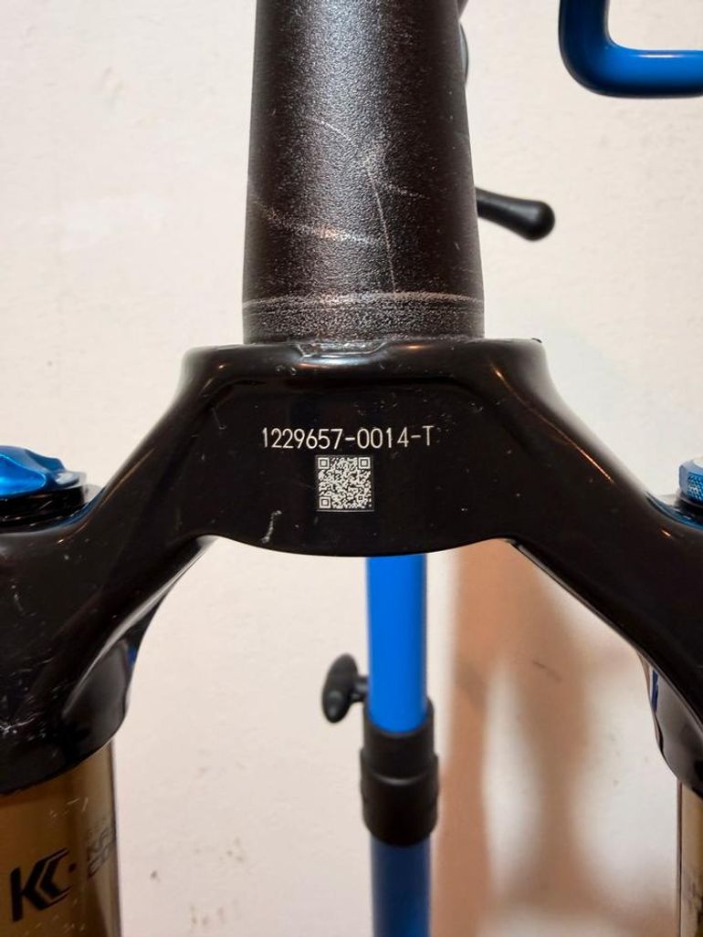Used Fox Factory 38 Float 170mm 29 2026 bike — image 9 of 25