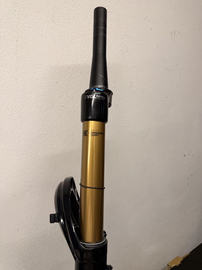 Used Fox Factory 38 Float 170mm 29 2026 bike — image 16 of 25